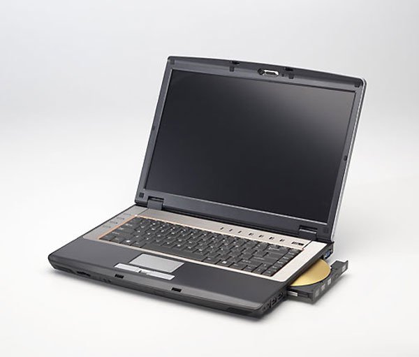 Compal HEL80 notebook laptop Core 2 Duo Merom T7400 100GB 2GB Go 7600 DVD
