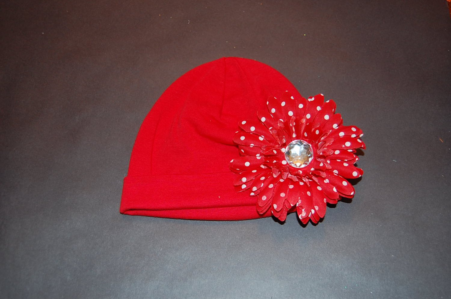 Cotton Red Hat with 4"Red Fluffy Daisy