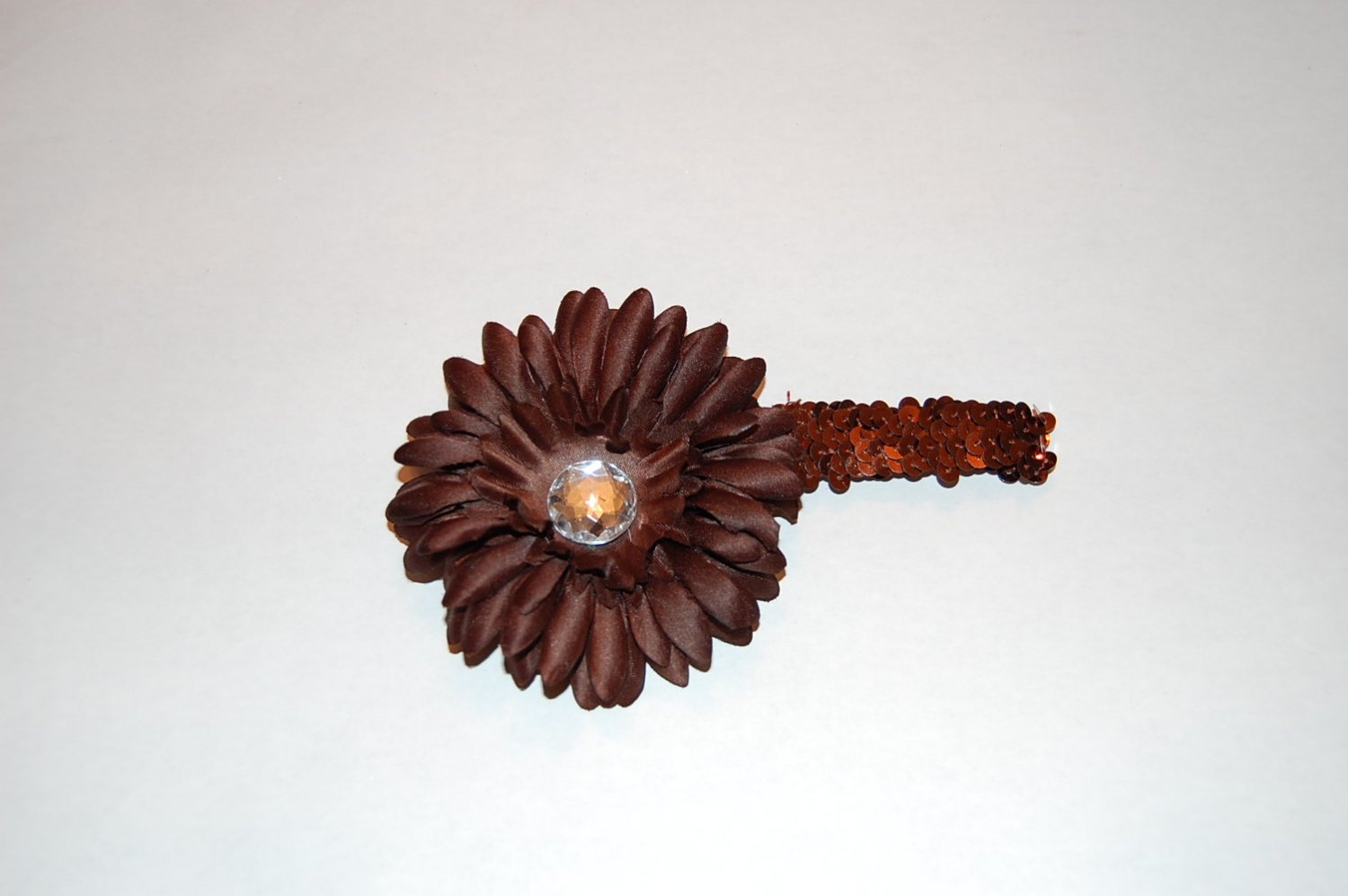 4" Flat Daisy on 1'Sequin Headband, Brown