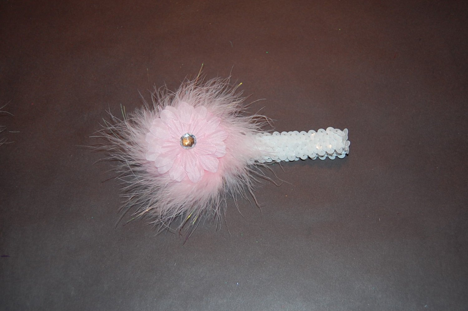 2" Daisy,with Pink Marabou on 1" Sequin Headband, Pink/White