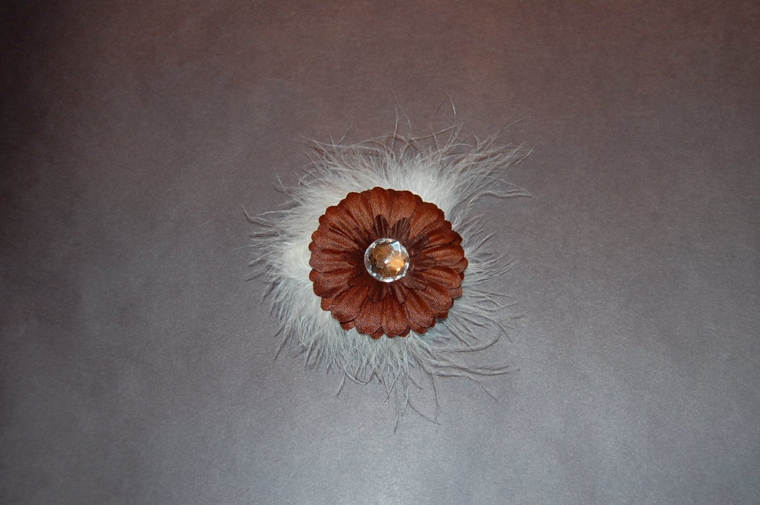 2" Flat Daisy, Marabou, on Alligator Clip, Brown/White