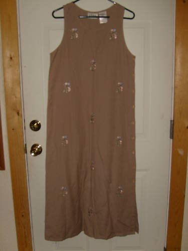WOMENS ERIKA DRESS SIZE S VERY CUTE
