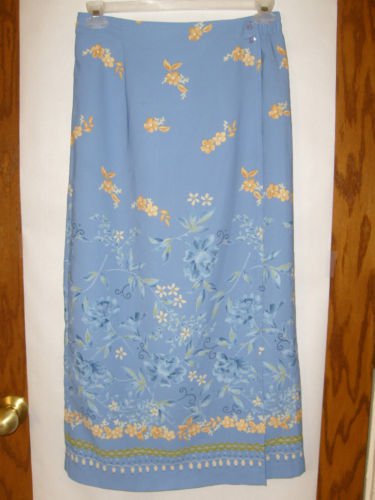 Women's Sag Harbor Skirt Size 12 Blue with flowers