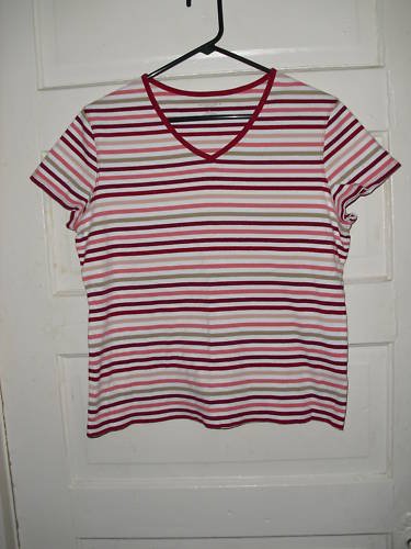 WOMENS SONOMA TOP SIZE L VERY CUTE