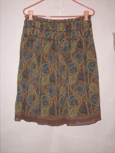 Think Tank knee length Sheer Pleated Skirt Size 8