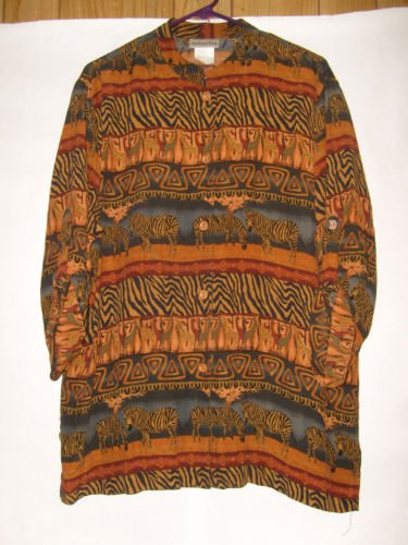 Popovitch Button down top size Large 3/4 Sleeve