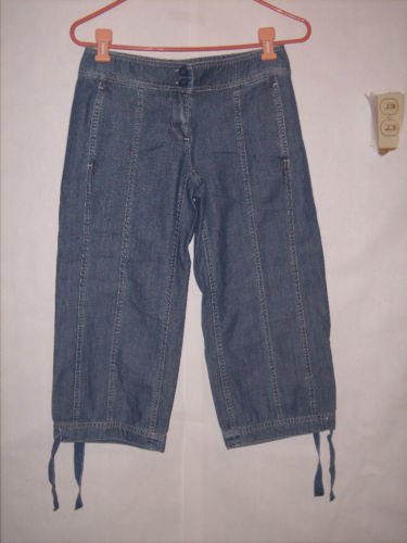 New York & Company Blue Denim Jean Capris Size 0