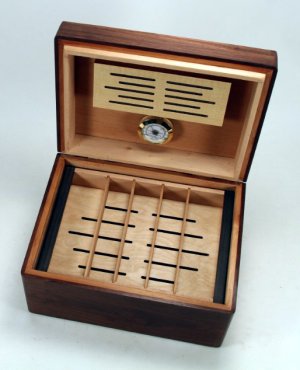 Brazilian rosewood cigar box (humidor)