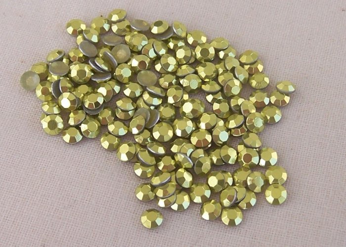 3mm Hot Fix Rhinestuds Light Green 1gross(144pcs)
