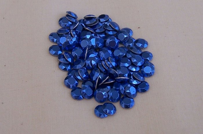 5mm Hot Fix Rhinestuds Blue 1gross(144pcs)