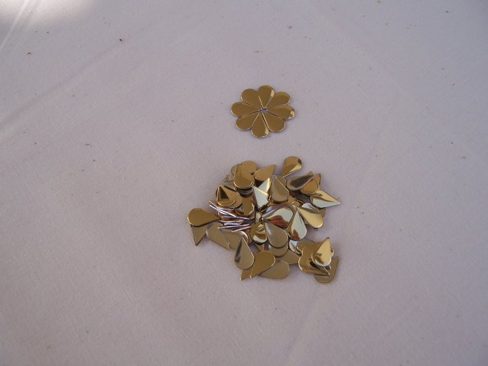 Hot Fix Rhinestud Water Drops 5x8mm Gold1gross (144pcs)