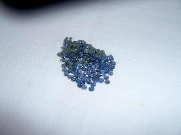 16ss (4mm) Hot Fix Rhinestones Lt. Blue 1gross (144pcs)