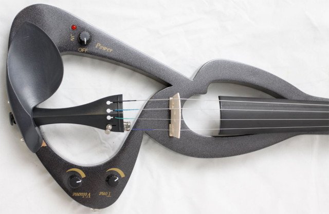 Black Electric Violin Full Size 4/4 + Bow + Rosin + Bag + Amp Cable + Headphone