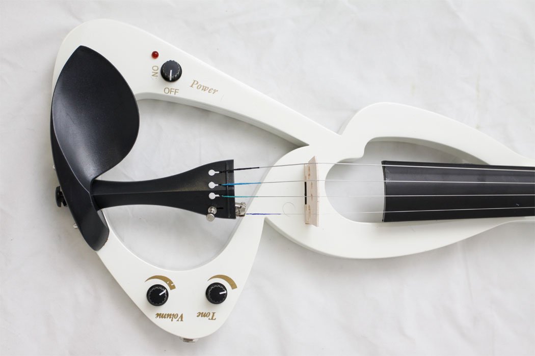 White Electric Violin Full Size 4/4 + Bow + Rosin + Bag + Amp Cable + Headphone