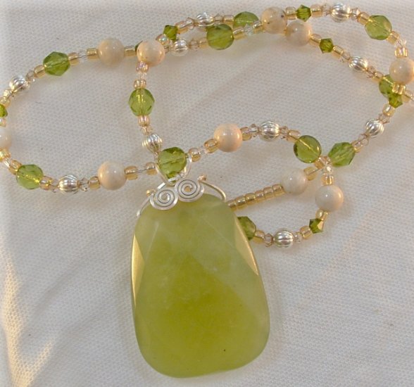Wise Pineapple, Jade Necklace