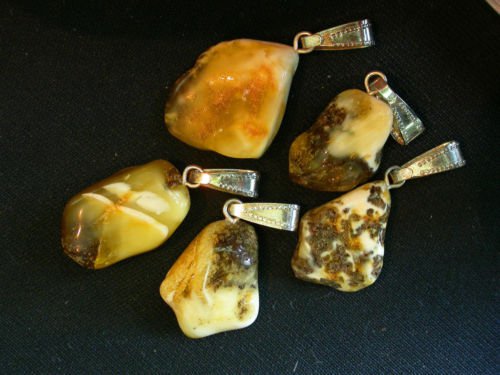 Lot of 5 great color BALTIC FOSSIL AMBER PENDANTS