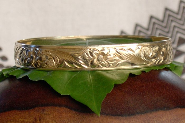 14kt Gold Hawaiian Heirloom Bracelet,8mm sz 7.5