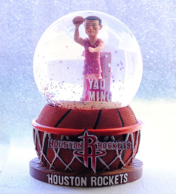 Forever Collectibles Yao Ming Houston Rockets Water Globe