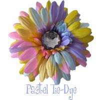 Pastel tye dye daisy hairclip