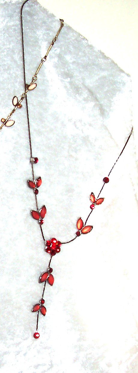Red Vine Glass & Rhinestone Flower Necklace