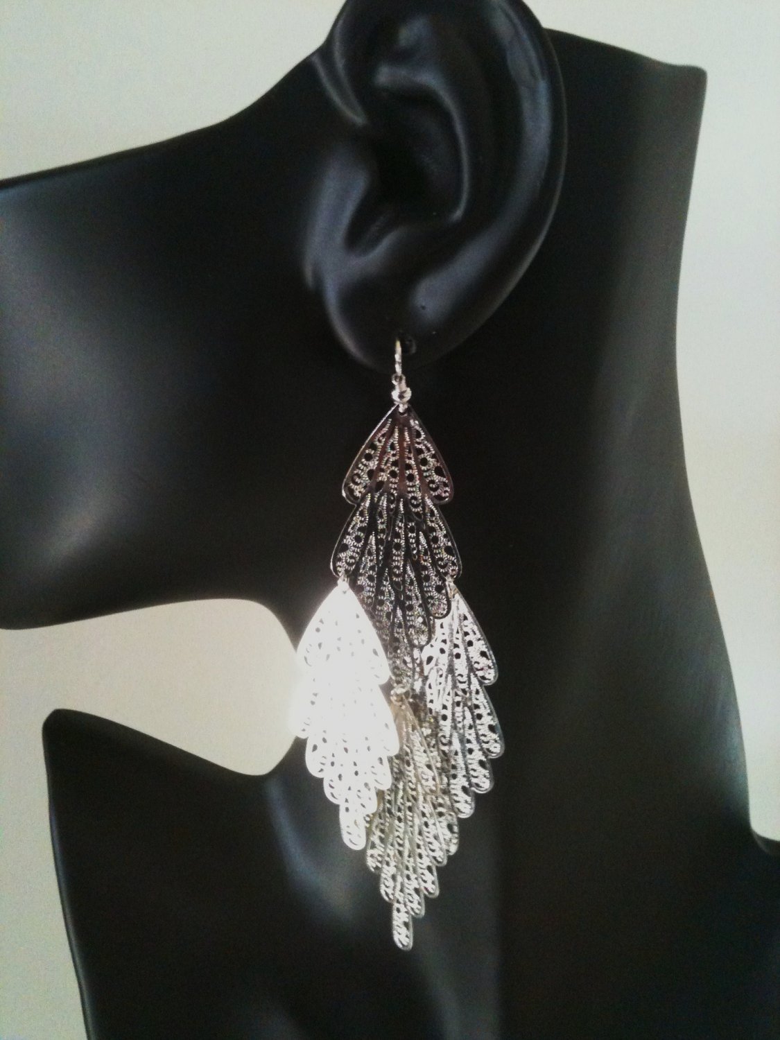 SILVER LEAF EARRINGS (NEW)