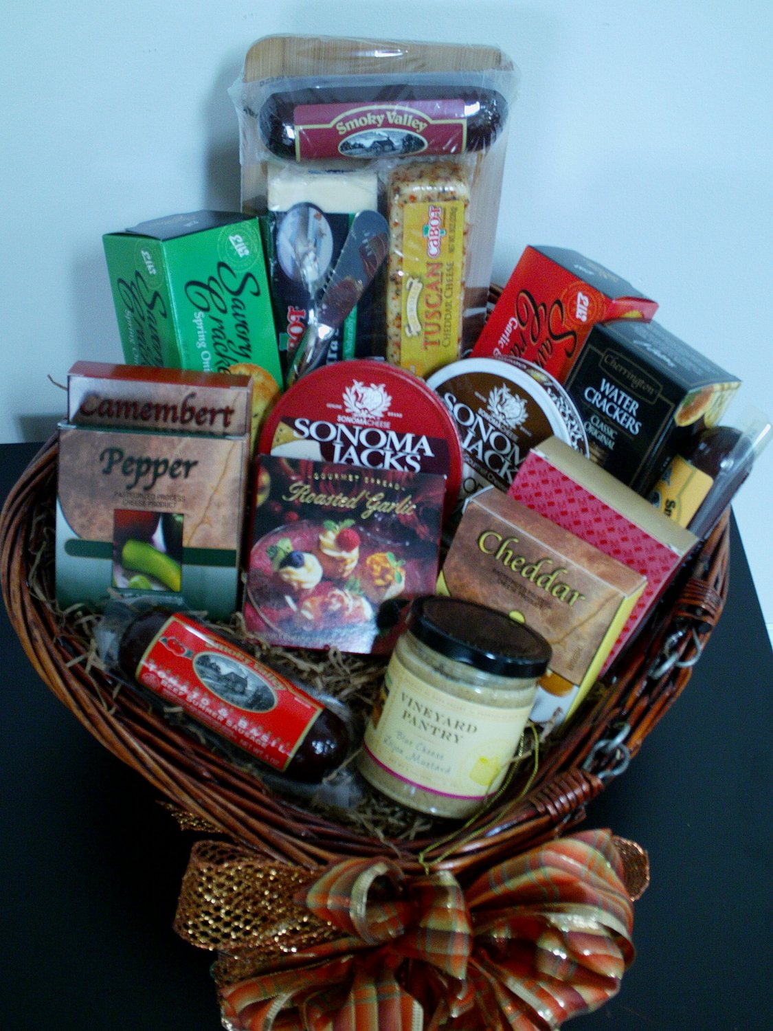 Executive Cheese & Cracker Basket