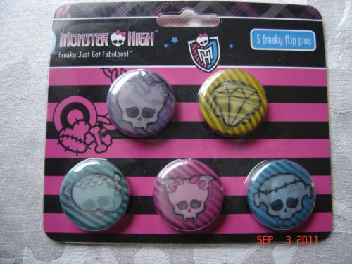 Monster High 5 Freaky Flip Pins!