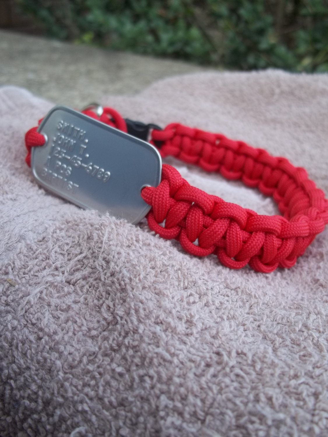 Custom Paracord Collar with Custom Dogtag