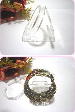 Individual bracelet displays x 50