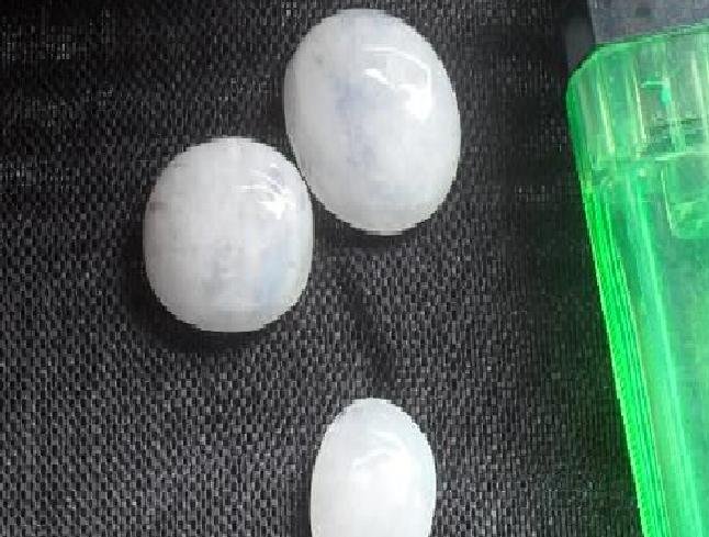 Biduri Bulan Stone