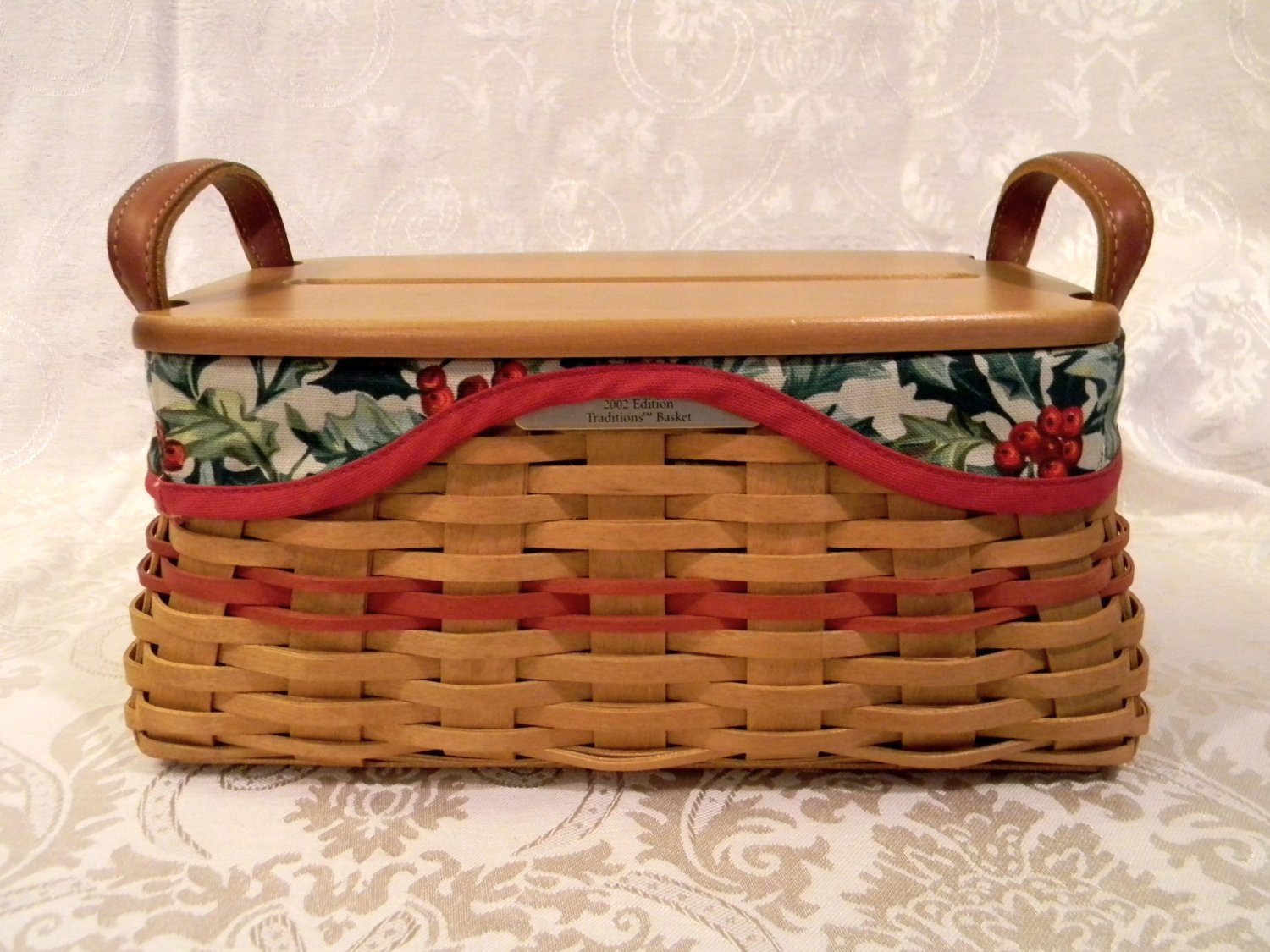 Longaberger 2002 Traditions Basket Combo (with Ribbon Dispenser Lid)