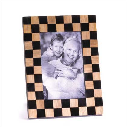 CHECK DESIGN WOOD PHOTO FRAME