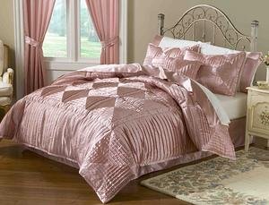 Luxury 8-pc Soft Pink Elegant Satin Complete Comforter Ensemble Set Queen