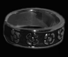 Hawaiian Flower Band Sterling Silver Ring shipped from Hawaii