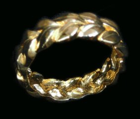 Solid Gold Men's Ring with Leaf Design from Hawaii