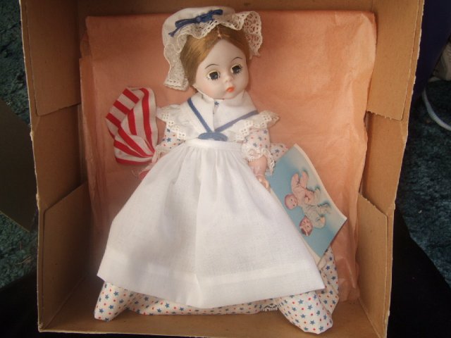 Betsy Ross Madame Alexander Doll #431 7.5 Inches Tall