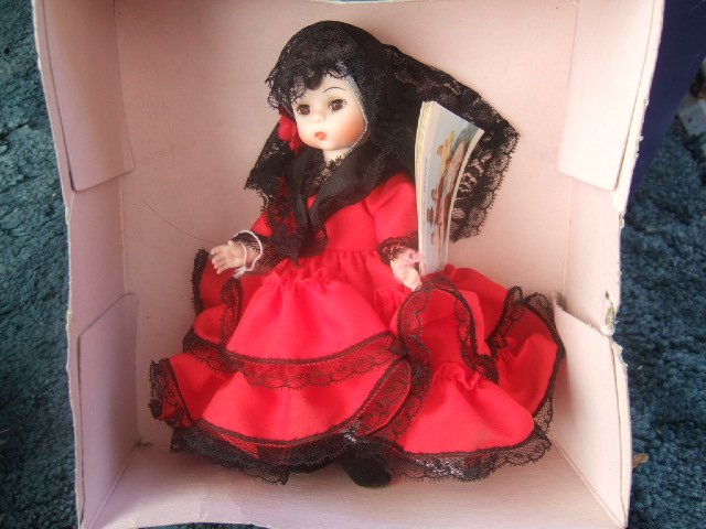 Madame Alexander World Doll #595 Spain 7.5 Inches Tall