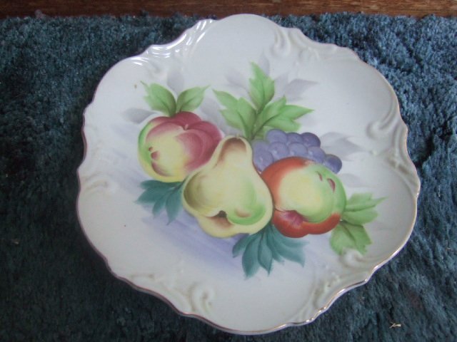 Norcrest Japan Collectible Plate Apples, Pears And Grapes