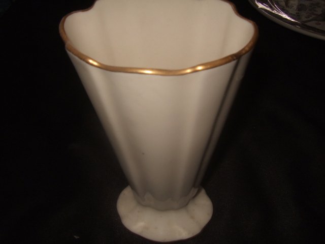 Tall Lenox Off-White Vase With Gold Trim 7 Inches