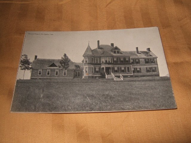 Memorial Hospital, New London Conn. Black And White One Cent Postcard 1910's