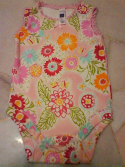 Brand new - Baby Gap for girls, romper (KS003B)