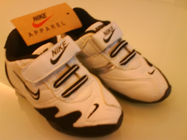 Brand New - Nike White Mamba (KS007S)