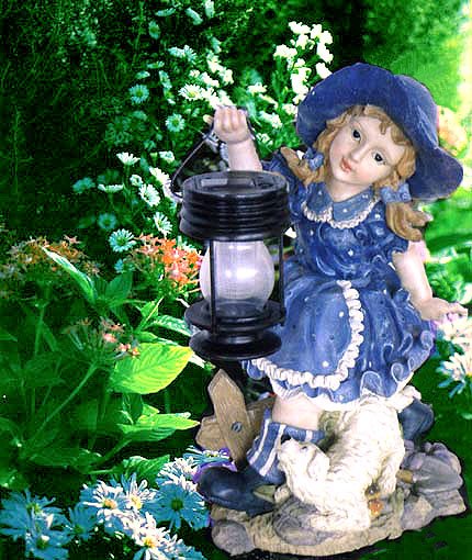 Larqe Girl Carry Lantern Solar Light