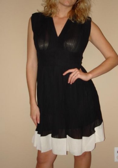 NWT FOREVER 21 black cream pleated sleeveless dress S