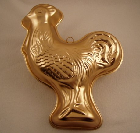 Vintage Decorative Rooster Copper Color Pink Aluminum Jello or Cake Mold