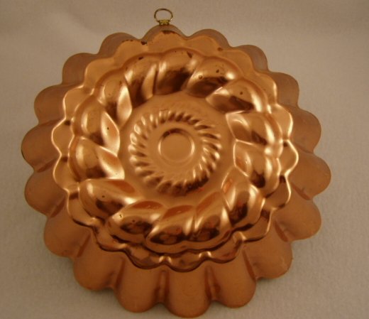 Vintage Decorative Copper Tin Lined Cake or Jello Mold Fluted Portugal