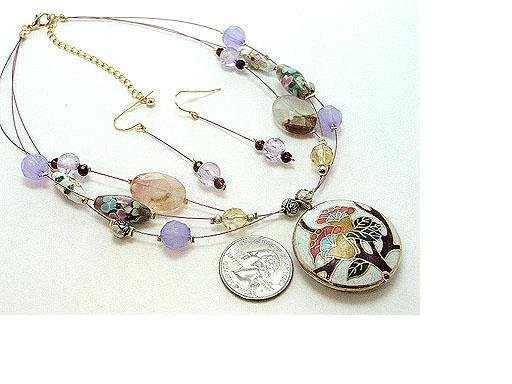 N/E SET / 3ROW / CORD / LUCITE BEAD / ITALIAN GLASS BEAD / METAL CHARM / FLOWER / 35MM