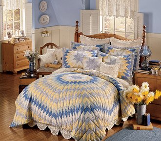 Morning Star Cotton Quilt with FREE Shams