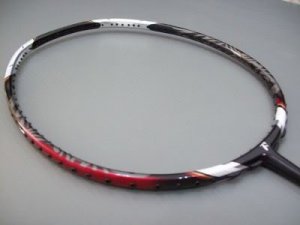 APACS STERN 909 AND VOLTRANT 75 BADMINTON RACKET Offer