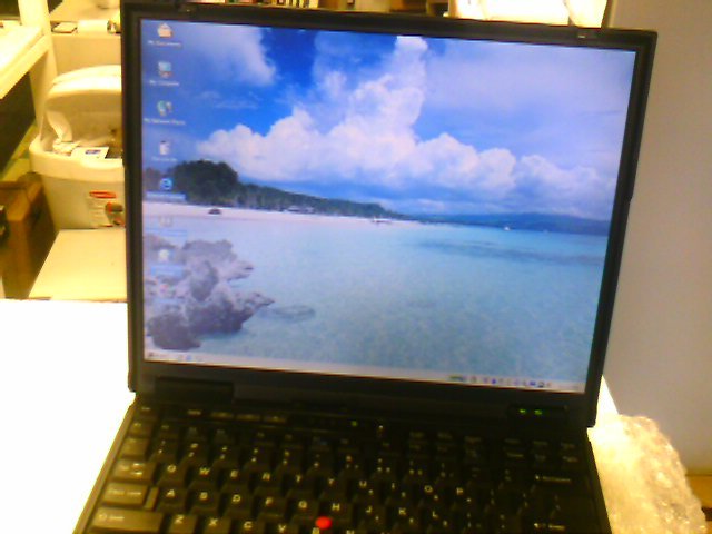 IBM Thinkpad T22 PIII-900, 256MB, 20GB, DVD/CD Player